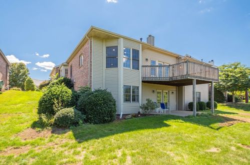 1409 Deepwood Dr, Pittsburgh, PA 15241-3440