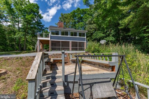 340 Land Or Dr, Ruther Glen VA  22546-1240 exterior