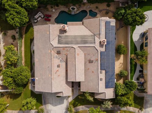 8 King Edward Ct, Rancho Mirage CA  92270-1621 exterior