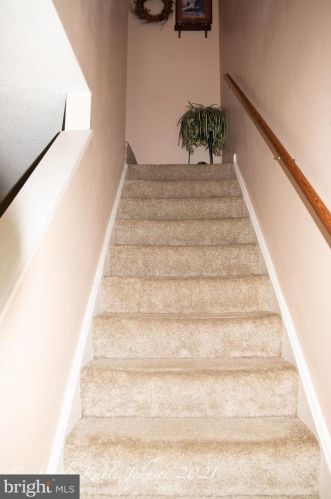 34 Mallard Ct, Charles Town WV  25414-5804 exterior