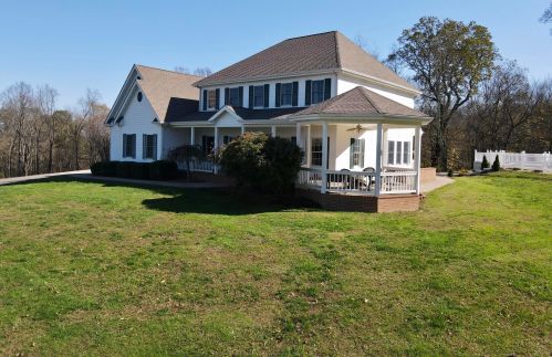 250 Bowman St, Oak Hill, OH 45656-1266