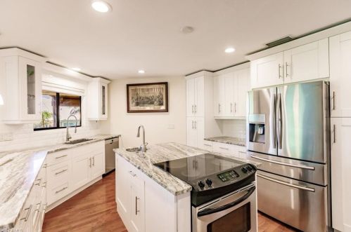 2631 Gulfview Dr, Naples FL  34112-5829 exterior