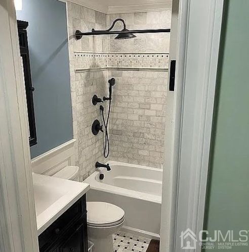 83 Mcnomee St, Oakland NJ  07436-2609 exterior