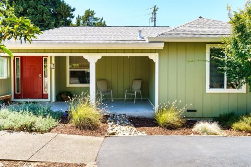 4771 Guerneville Rd, Santa Rosa, CA 95401-3711
