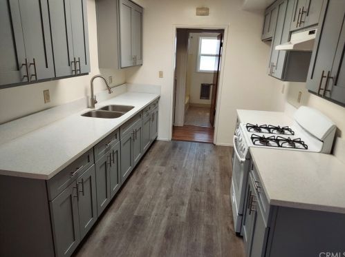 2713 Rosecrans Ave, Gardena, CA 90249-2839