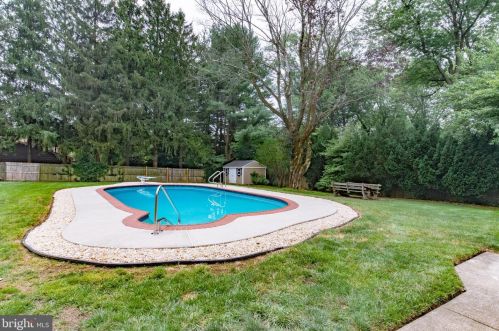 1755 Ludwell Dr, Prospectville PA  19002-3030 exterior