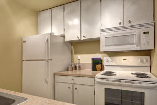 9428 Ravenna Ave, Seattle WA  98115-3386 exterior