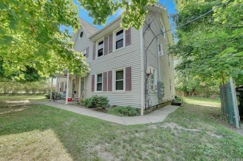 12 Maple Ave, Cornwall Hud, NY 12520-1502