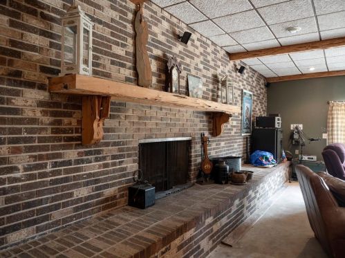 6737 180th Avenue Rd, Ocklawaha FL  32179-7002 exterior