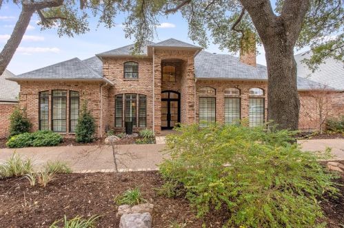 1709 Anglebluff Ln, Plano, TX 75093-2804