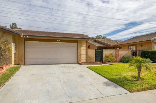 25776 Covala Ct, Santa Clarita CA  91355-2262 exterior