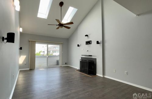 1905 Amanda Ct, Piscataway NJ  08854-6426 exterior