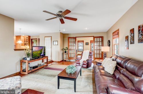 75 Maple Ave, Bareville PA  17540-9602 exterior