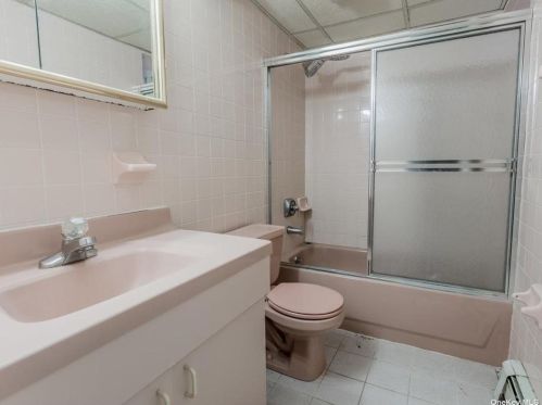 613 Caledonia Rd, Huntington Station NY 11746-5122 exterior