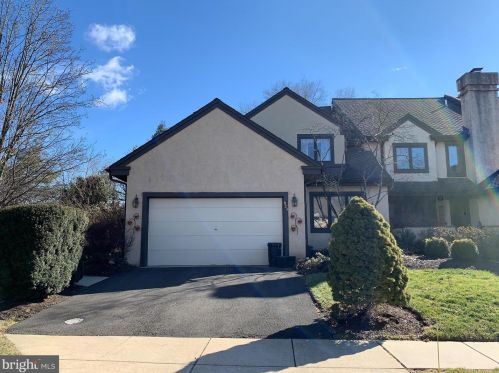 924 Hedgerow Ct, Blue Bell, PA 19422-2408