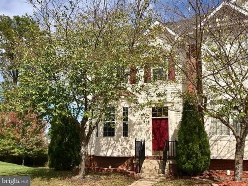 12312 Darton Woods Loop, Bristow, VA 20136-2067