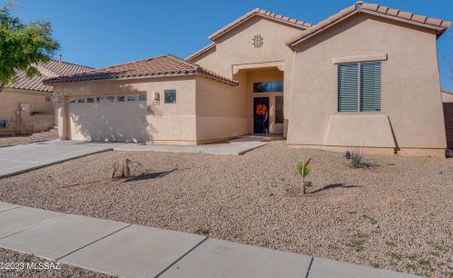 7484 Summer Grove Dr, Tucson, AZ 85757-1531