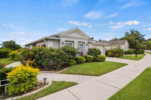 239 Lake Forest Way, Fort Pierce, FL 34986-1785