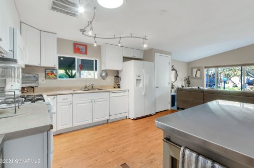 75 Monte Vis Ln, Sedona AZ 86336-5580 exterior