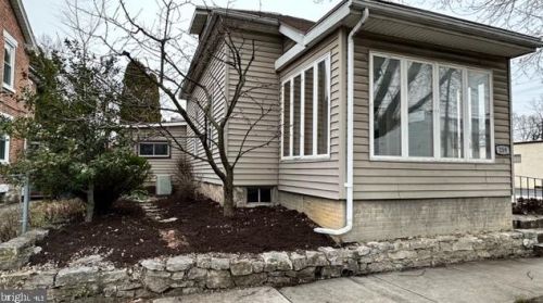 259 Louther St, Carlisle PA  17013-2528 exterior