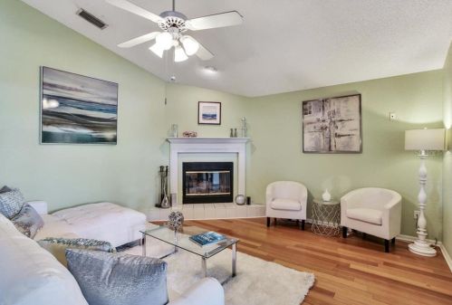 1859 Mississippi Ave, Saint Petersburg, FL 33703-3358