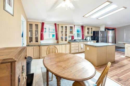 75 Bluejay Dr, Santa Rosa CA  95409-4168 exterior