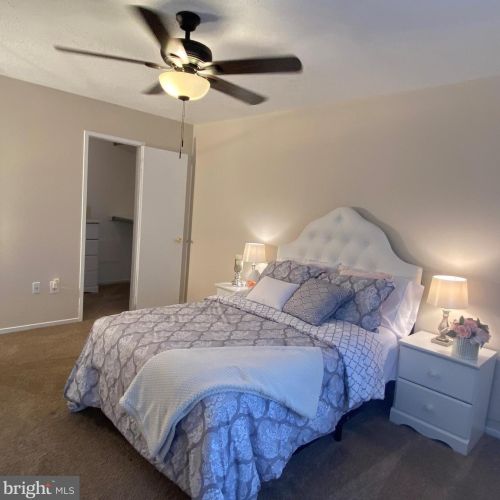 1812 Old Post Ter, Woodbridge, VA 22191-3810