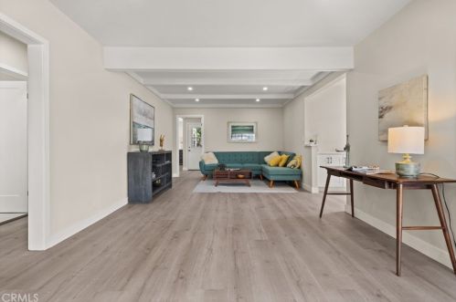 15424 Wilton Pl, Gardena CA  90249-4729 exterior