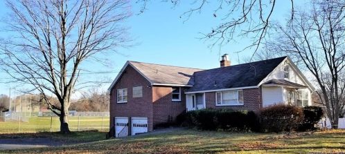 127 Hope Hill Rd, Wallingford, CT 06492-6204