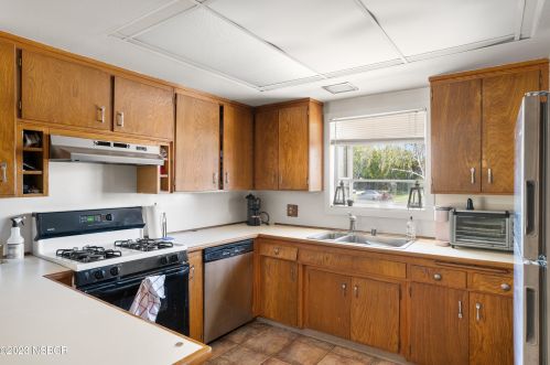 3330 Ferndale Dr, Santa Maria CA  93455-2355 exterior