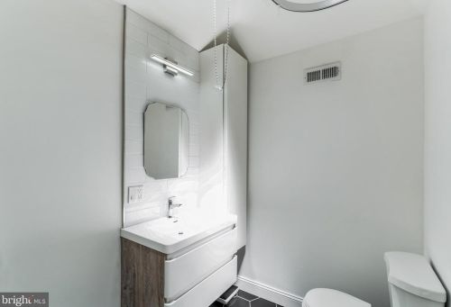 5322 Columbia Ave, Philadelphia PA  19131-3343 exterior