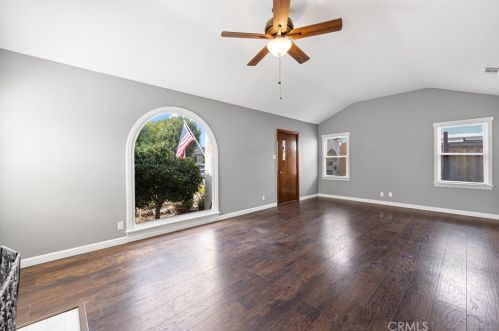 3630 Falcon Ave, Long Beach, CA 90807-4218