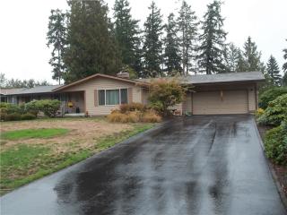 12111 81st Ave, Puyallup, WA 98373-4826