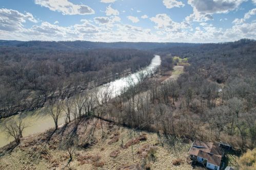 361 Hidden Valley Rd, Newport, KY 41076-9216