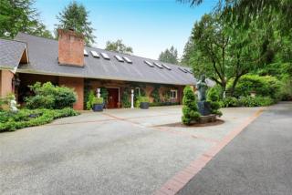 11417 Gravelly Lake Dr, Lakewood, WA 98499-1403