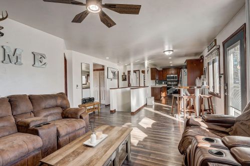 214 Jefferson St, Beaver Dam, WI 53916-2921