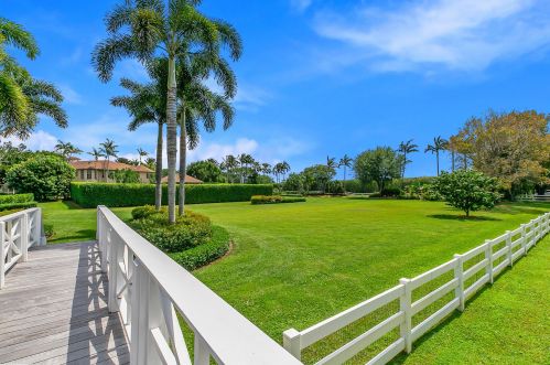 15563 Estancia Ln, West Palm Beach FL  33414-7439 exterior