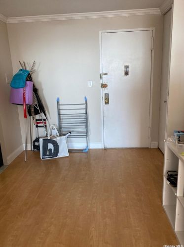 118-18 Union Tpke, Jamaica NY  11415-1024 exterior