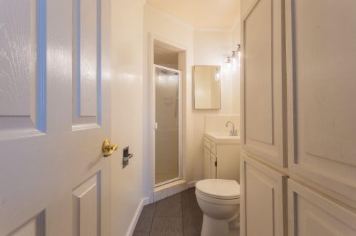 827 Grant Ave, Manteca CA  95336-3727 exterior