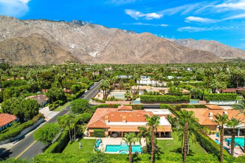 824 Avenida Palmas, Palm Springs CA  92262-5708 exterior