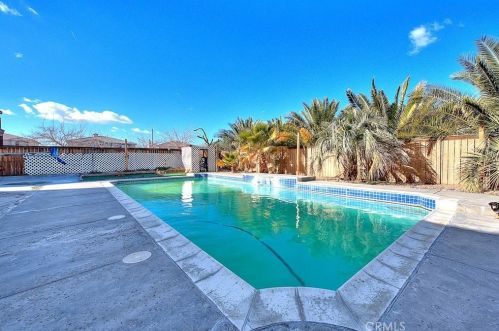 13842 Beech St, Victorville CA  92392-5531 exterior