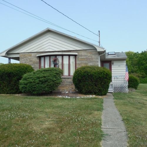 105 Scott St, New Castle, PA 16101-3324