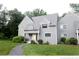 18 Mallard Cir, Simsbury, CT 06081-9672