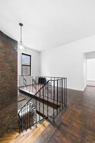 1075 Grant Ave, Bronx, NY 10456-5807
