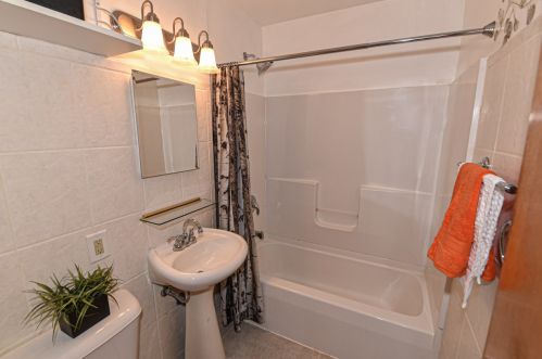 7119 Beloit Rd, Milwaukee WI 53219-1963 exterior