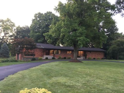 17 Marymont Dr, Piqua, OH 45356-4228
