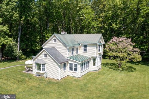 1346 Birch Rd, Upper Black Eddy, PA 18972-9705