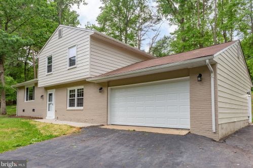 3 Willow Branch Pl, Fredericksburg VA  22405-1445 exterior