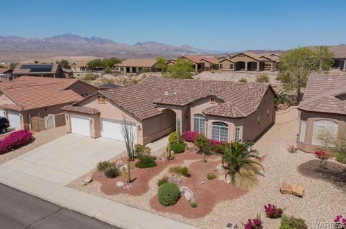 2831 La Paloma Dr, Bullhead City, AZ 86429-5959
