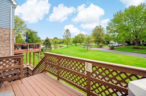 1212 Parkside Dr, Bridgeville PA  15017-1267 exterior